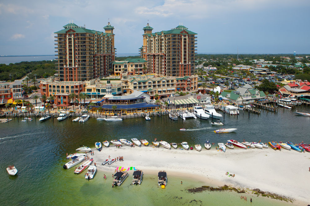 Towering above the HarborWalk Village area of Destin, the Emerald Grande was one of the host hotels for the 20th annual event. Photo courtesy Florida Powerboat Club.