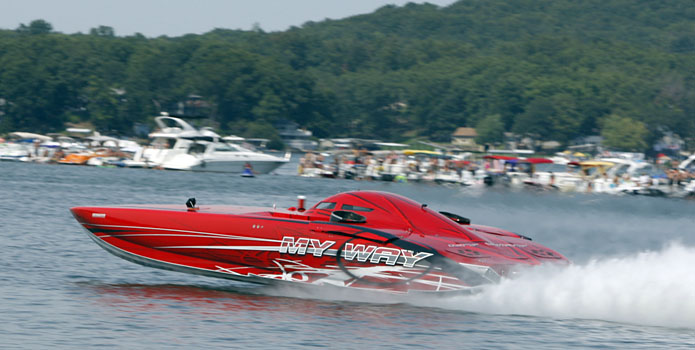 My Way earned the 2011 Lake of the Ozarks Top Gun trophy with a 208-mph top speed. Courtesy Robert Brown/RobertBrownPhotography.com