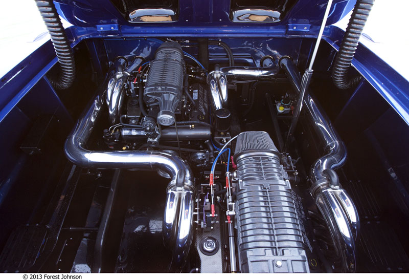 GTMM chose a pair of supercharged 700-hp engines from Mercury Racing in the first 39-footer.