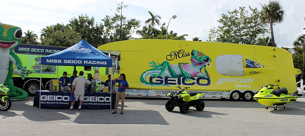 The Miss GEICO team was in full effect at the Miami International Boat Show.