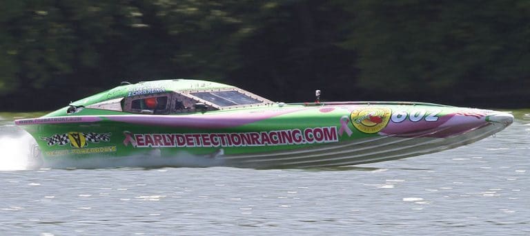 Passionate Crew Aims To Increase Cancer Awareness During Lake Of The Ozarks Shootout